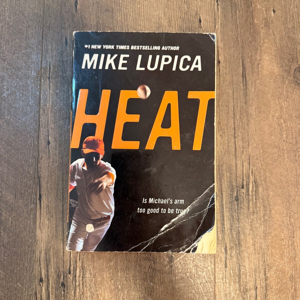 Heat by Mike Lupica Paperback Young Adult Baseball Fiction Puffin Books 2006